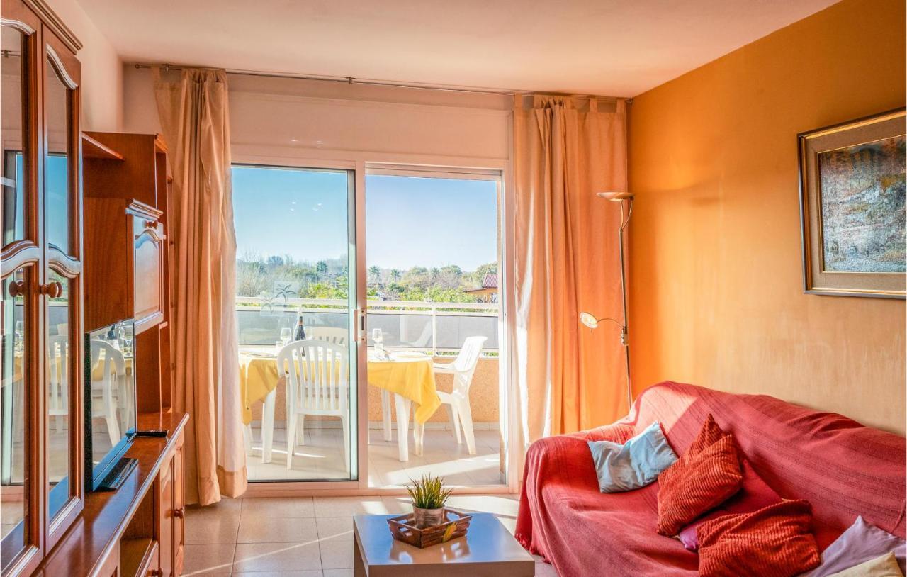 Awesome Apartment In Blanes Kültér fotó